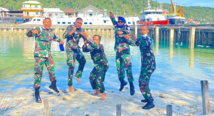 Prajurit Dapat Kenaikan Pangkat Satu Tingkat