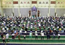 Fatwa MUI: Kini Salat Berjamaah Masjid Tanpa Jarak dan Rapatkan Shaf Fatwa MUI: Kini Salat Berjamaah Masjid Tanpa Jarak dan Rapatkan ShafSalat Tarawih di Masjid Agung Batam