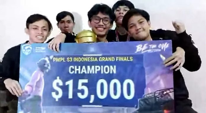 Tim Geek Fam ID Juara