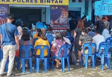 Melelahkan, Penumpang Antre Sampai 5 Jam Untuk Tes GeNose di Pelabuhan RoRo Tanjung Uban Antre GeNose Pelabuhan RoRo Tanjung Uban