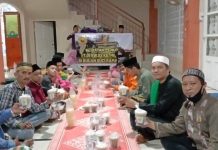 Pemuda Kampung Melayu Batu Besar Bagi Berkah Ramadhan ke Warga dan Panti Asuhan Pemuda Kampung Melayu Batu Besar Bagi Berkah Ramadhan ke Warga dan Panti Asuhan