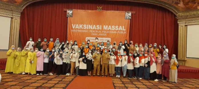 Ribuan Karyawan Hotel Batam Terima Vaksin Covid-19