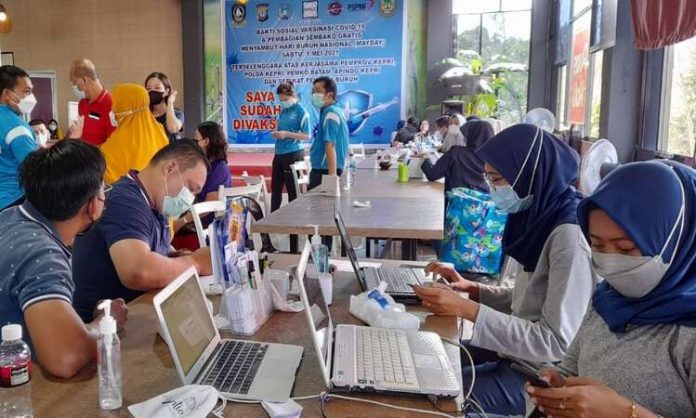 Sambut May Day, DPD F SP LEM SPSI Kepri Turunkan 1000 Buruh Ikut Andil Vaksinasi