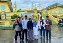 Bersama Zuriat Raja, Ustadz Abdul Somad Ziarah ke Pulau Penyengat Ustadz Abdul Somad di Pulau Penyengat Tanjungpinang