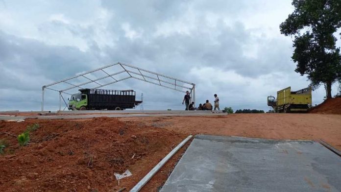 Warga Antusias Sambut Kunker Presiden Jokowi ke Tanjung Uban