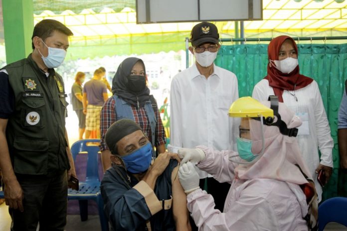 Amsakar Liat Antusias Warga Ikuti Vaksinasi
