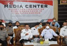 Ansar Minta Kesanggupan Forkopimda, Pastikan Program Vaksinasi Massal COVID-19 di Karimun Optimal Ansar Minta Kesanggupan Forkopimda