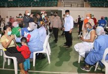 Akhir Juli 2021, Wako Rudi Targetkan 70 Persen Warga Batam Sudah Vaksinasi Covid-19 Wako Rudi Targetkan 70 Persen Warga Batam Sudah Vaksinasi