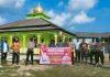 Menyambut Hari Raya Idul Adha 1442 Hijriah, Polsek Singkep Barat Goro Bersih Masjid Goro Polsek Singkep Barat Lingga