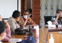 Pemko Batam dan MUI Evaluasi Tata Cara Pemakaman Jenazah Pasien Covid-19 Sekda bahan Pemakaman Covid