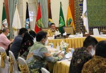 Di Kepri Ada 227.664 Usia 12-17 Tahun, Ansar Targetkan Vaksinasi untuk Ibu Hamil dan Menyusui Di Kepri Ada 227.664 Usia 12-17 Tahun, Ansar Targetkan Vaksinasi untuk Ibu Hamil dan Menyusui