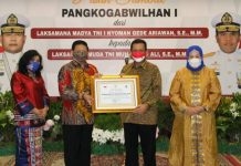 Pisah Sambut Pangkogabwilhan, Gubernur Ansar dan Marlin Berterimakasih ke Laksdya TNI I Gede Nyoman Ansar dan Marlin Pisah sambut jabatan Pangkogabwilhan I