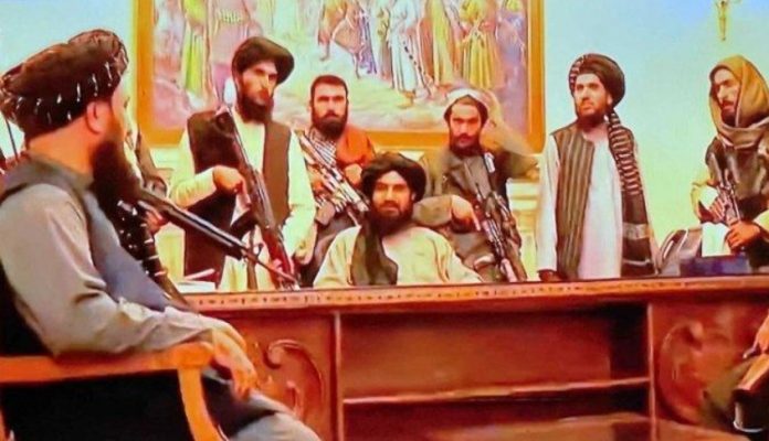 Kelompok Taliban Kuasai Istana Kepresidenan Afghanistan