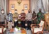 Target Vaksinasi 100 Persen, Gubernur Kepri dan FKPD Temui Menkes Minta Tambahan Vaksin Target Vaksinasi 100 Persen, Gubernur Kepri dan FKPD Temui Menkes Minta Tambahan Vaksin