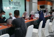 bright PLN Batam Kembali Gelar Vaksinasi Covid-19 untuk Pegawai dan Tenaga Ahli bright PLN Batam Kembali Gelar Vaksinasi Covid-19 untuk Pegawai dan Tenaga Ahli