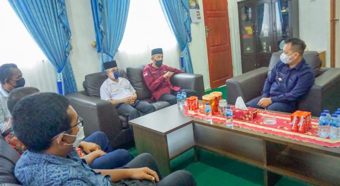 Arkeologi Sumut Bicara ke Bupati LIngga Akan Serah Perahu Cagar