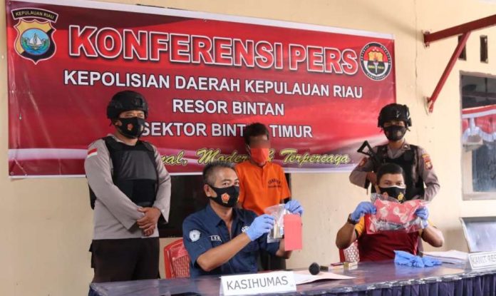 Polsek Bintan Timur Amankan Bapak Bejat yang Setubuhi Anak Sendiri Sejak SMP hingga Lulus SMK