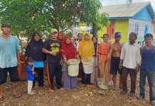 Jumat Goro Kecamatan Bakung Serumpun dengan Warga Desa Rejai Jumat Goro Kecamatan Bakung Serumpun dengan Warga Desa Rejai