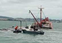 14.000 Sak Semen Tenggelam bersama Kapal KLM Tirta Mulya GT 142 di Perairan Batu Ampar 14.000 Sak Semen Tenggelam bersama Kapal KLM Tirta Mulya GT 142 di Perairan Batu Ampar