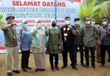 Tinggal Berbatasan dengan Singapura, Warga Pulau Batu Berhanti Terima Sertifikat Tinggal Berbatasan dengan Singapura, Warga Pulau Batu Berhanti Terima Sertifikat