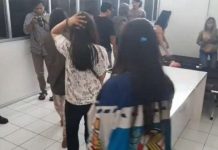 PARAH.. Muncikari 14 Tahun Tawarkan Gadis ABG Mulai Rp 75 Ribu, per ABG dapat Rp 20 Ribu Muncikari Pria 14 Tahun Tawarkan Gadis ABG Mulai Rp 75 Ribu