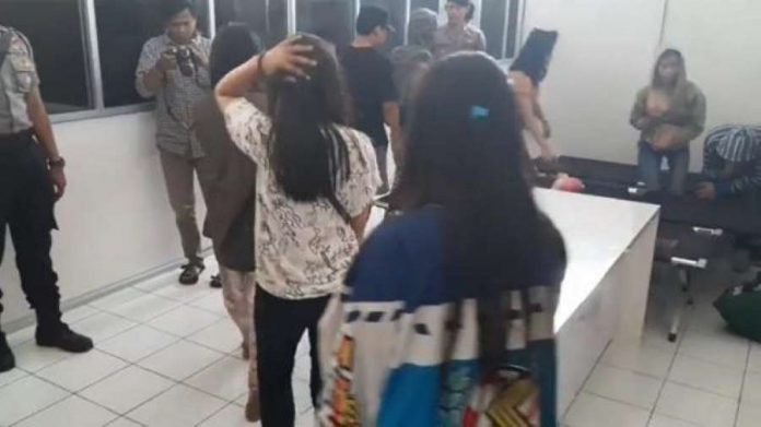 Muncikari Pria 14 Tahun Tawarkan Gadis ABG Mulai Rp 75 Ribu