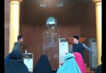 Beredar Video Ustaz Cermah di Masjid Batuampar Batam Diserang Orang Tak Dikenal