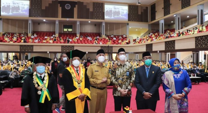 Dies Natalis ke 67 UNP dan Gubernur Sumbar