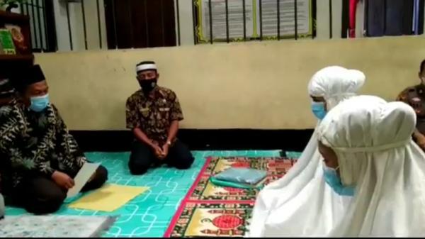 Dua Perempuan Penghuni Lapas jadi Mualaf (foto net)