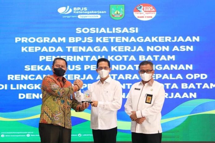 Pegawai Pemko Batam Lindungi Pegawai Non ASN dengan BPJamsostek