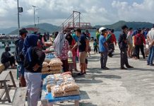 58 Pedagang di Pelabuhan Letung Harus Hujan-Panas Demi Meraup Rezeki, Ini Ceritanya