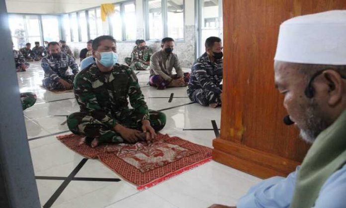 TNI AL Dabo Singkep Doa Bersama