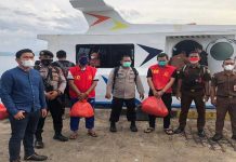 Cabjari Natuna di Tarempa Pindahkan Tahanan ke Rutan Tanjungpinang Cabjari Natuna di Tarempa Pindahkan Tahanan ke Rutan Tanjungpinang