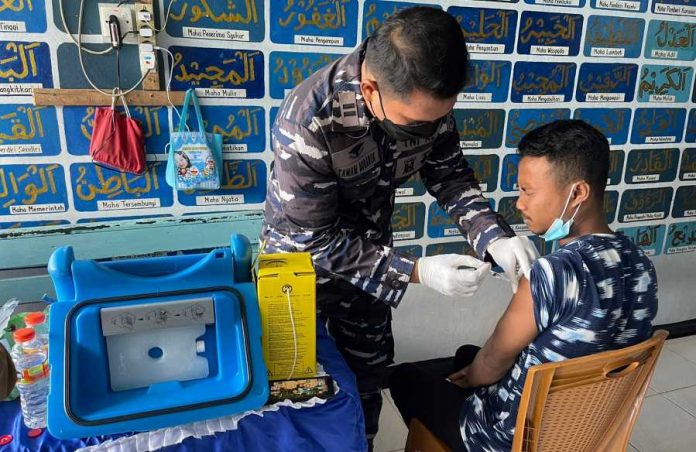 Danlanal Dabo Perintahkan Tim Vaksinasi TNI AL Serbu Lapas Lingga