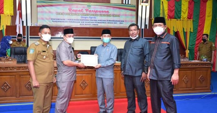 DPRD Lingga Setujui Ranperda RP3KP Tahun 2021-2041 DPRD Lingga Setujui Ranperda RP3KP Tahun 2021-2041