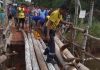 Anggota DPRD Himpun Warga Gotong Royong Perbaiki Jembatan Kayu Desa Penaga Perbaiki Jembatan Kayu Desa Penaga