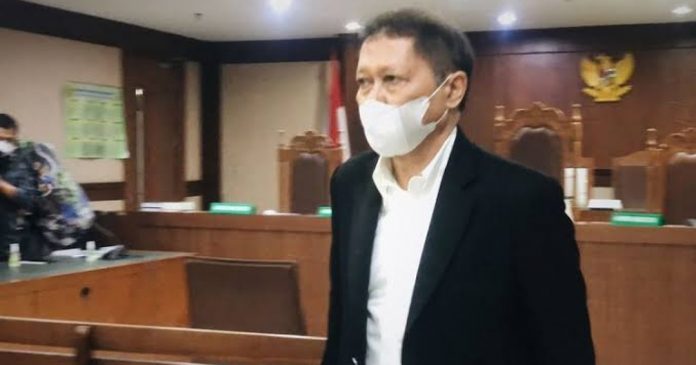 Mantan Dirut Pelindo II RJ Lino. Mantan Dirut Pelindo II RJ Lino.