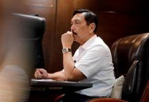 Luhut Binsar Pandjaitan Siap Jadi Ketum Partai Golkar Jika Didukung Kader Hacker Bjorka Vaksin Booster Karantina PPLN dan Luhut Binsar Pandjaitan dan Lockdown Mikro Partai Golkar