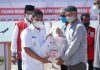Wabup Neko Wesha Buka Kegiatan PMI Lingga di Pantai Armifa Pasir Panjang PMI Lingga