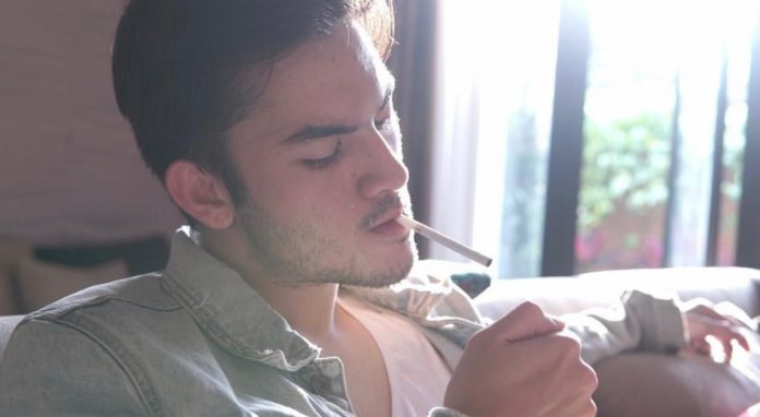 Rizky Nazar Merokok Rizky Nazar Merokok