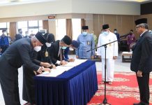 Sekda Batam Lantik Sejumlah Pejabat di RSUD Damkar hingga Pejabat Fungsional Sekda Batam Lantik 42 pejabat