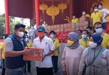 Dihadiri Plt Bupati Bintan, Vihara Dharma Shanti Bagikan 750 Bingkisan Paket Sembako Dihadiri Plt Bupati Bintan, Vihara Dharma Shanti Bagikan 750 Bingkisan Paket Sembako