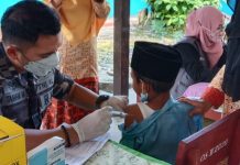 TNI AL Dabo Singkep Gelar Vaksinasi Massal untuk Anak Usia 6 -11 Tahun