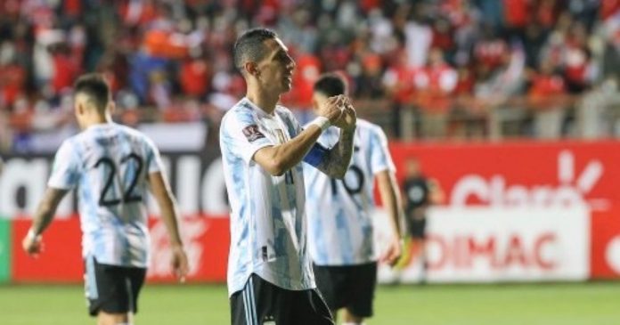 Selebrasi Angel Di Maria usai mencetak gol.