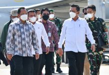 Mendagri Tito Karnavian ke Kepri dan Pastikan Pulau Karang Singa Punya NKRI Mendagri Tito Karnavian ke Kepri dan Pastikan Pulau Karang Singa Punya NKRI