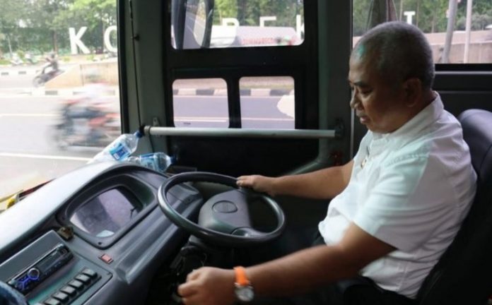 Rahmat Walikota Bekasi