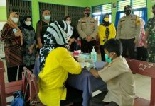 Sebanyak 54 Murid SDN 002 Bintan Pesisir Dapat Suntikan Vaksin Sinovac Sebanyak 54 Murid SDN 002 Bintan Pesisir Dapat Suntikan Vaksin Sinovac