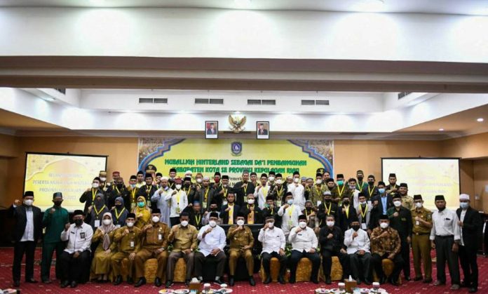 Gubernur Ansar Ajak Mubaligh Ajarkan Wawasan Keagamaan dan Kebangsaan Gubernur Ansar Ajak Mubaligh Ajarkan Wawasan Keagamaan dan Kebangsaan