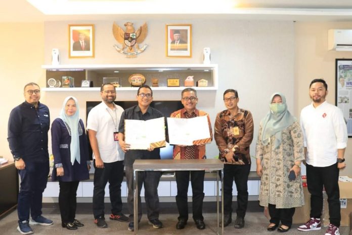 Bantuan 10 CCTv dari Telkomsel Bantuan 10 CCTv dari Telkomsel