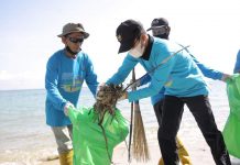 Amsakar Ikut Gerakan Bersih Pantai Bersama Menteri KKP Sakti Wahyu Trenggono Bersih Pantai Amsakar Achmad
